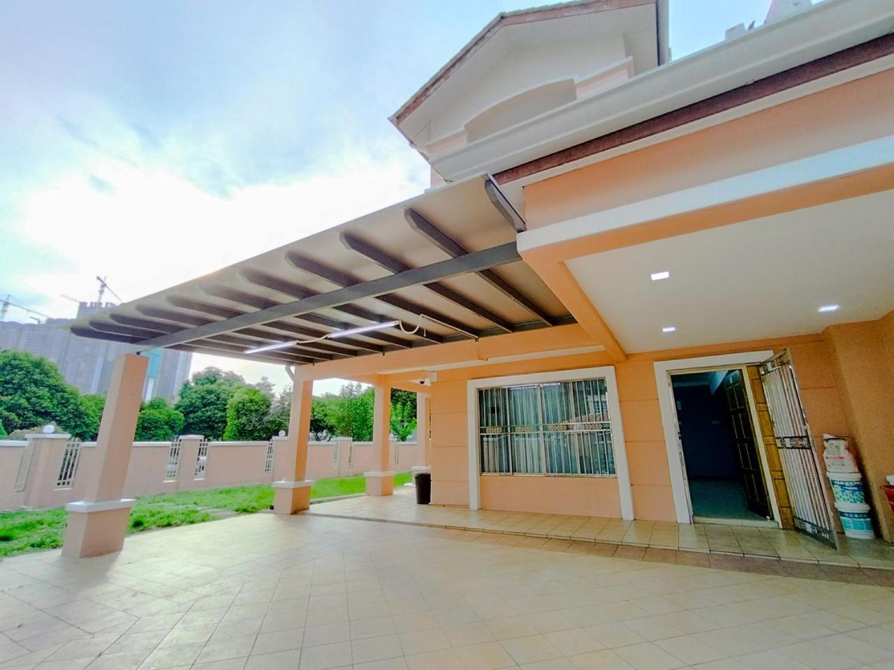 Gathering Corner House With 6 Upto 16pax By Manhattan Group