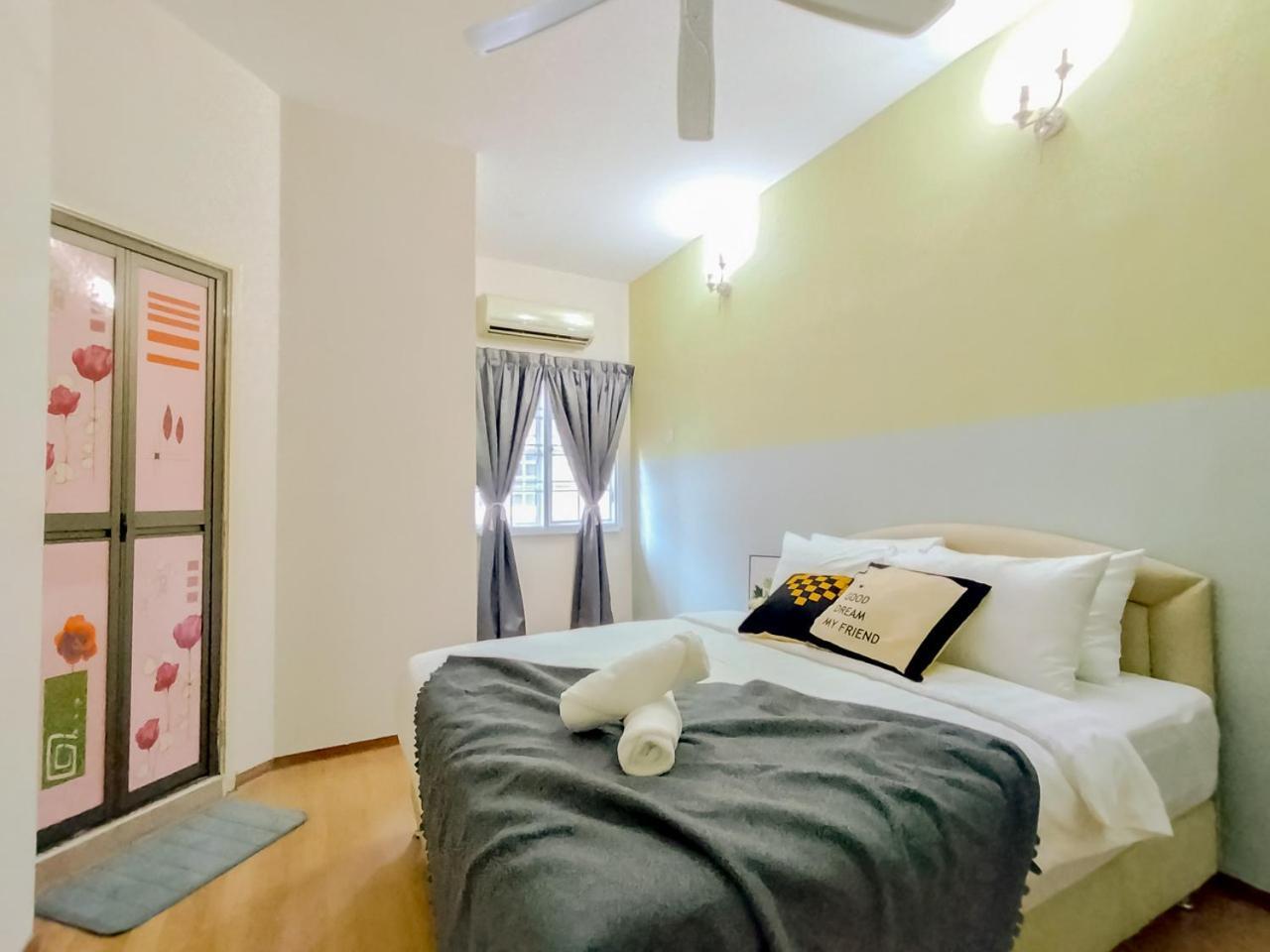 Gathering Corner House With 6 Upto 16pax By Manhattan Group Vila