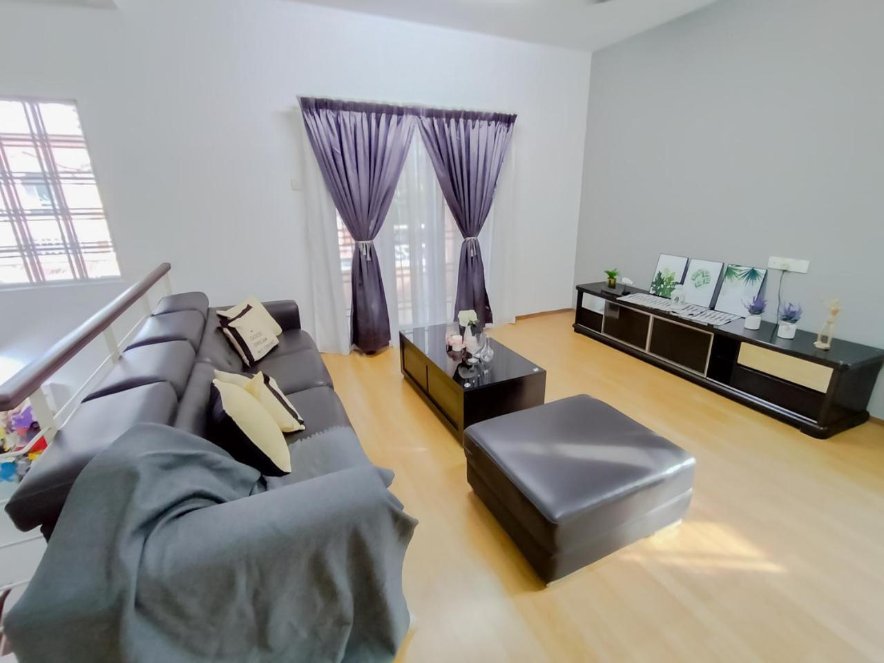 Gathering Corner House With 6 Upto 16pax By Manhattan Group Villa *